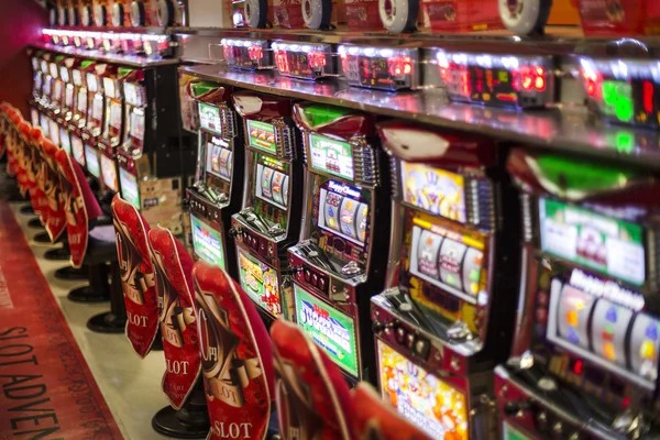qqslot77 live baccarat table with dealer broadcast qqslot77 live baccarat table with dealer broadcast